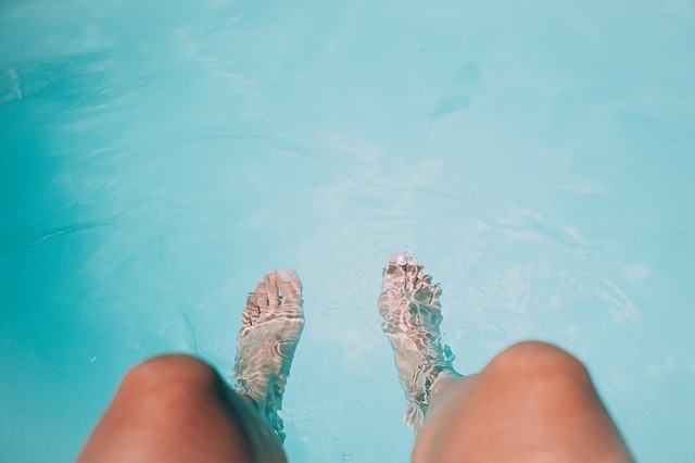 nohy po vodou